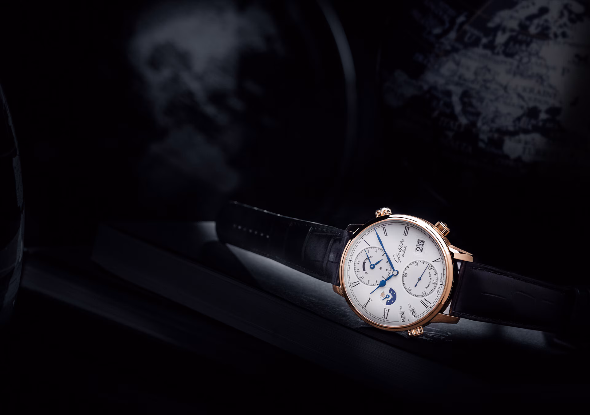 Glashütte Original Senator Cosmopolite (1-89-02-01-05-61)